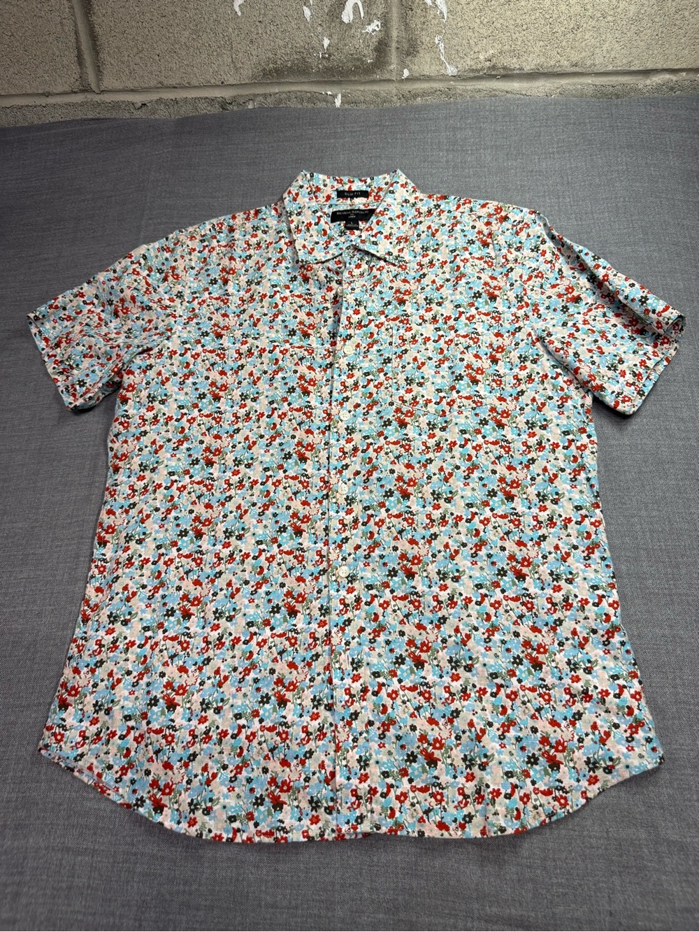 Banana Republic slim fit Short-Sleeve Floral Button-Up Shirt - Red & Blue